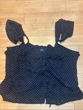 GAP Flutter-Sleeve Tie-Waist Top
